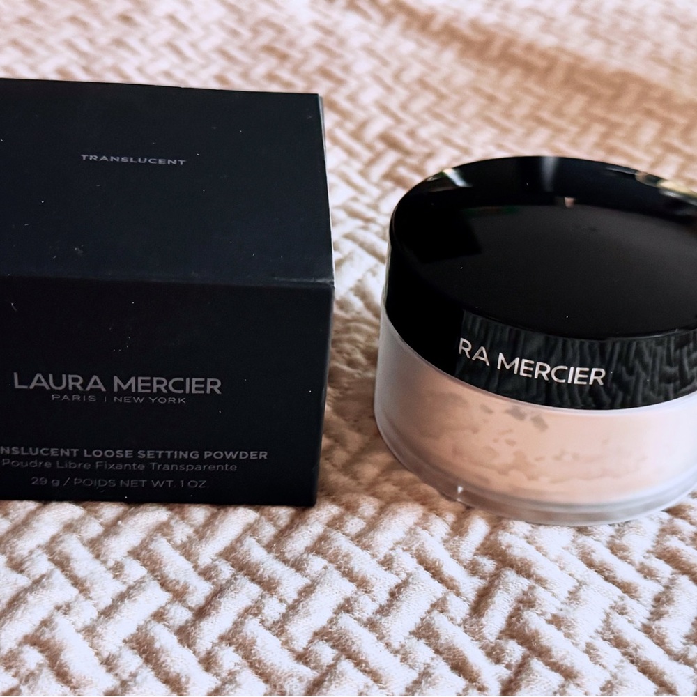 Laura Mercier Translucent Loose Setting Powder